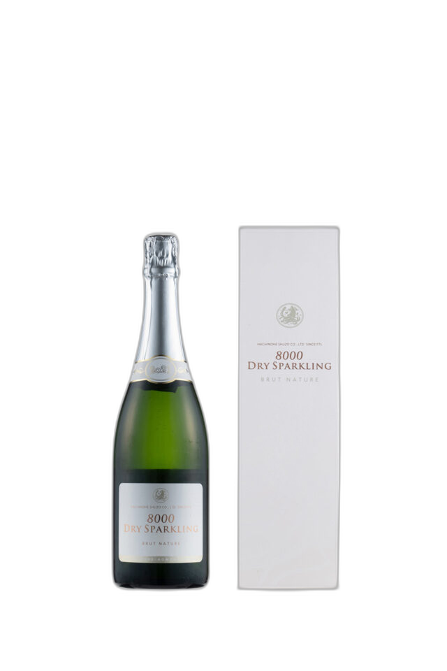 陸奥八仙 8000 DRY SPARKLING 2019