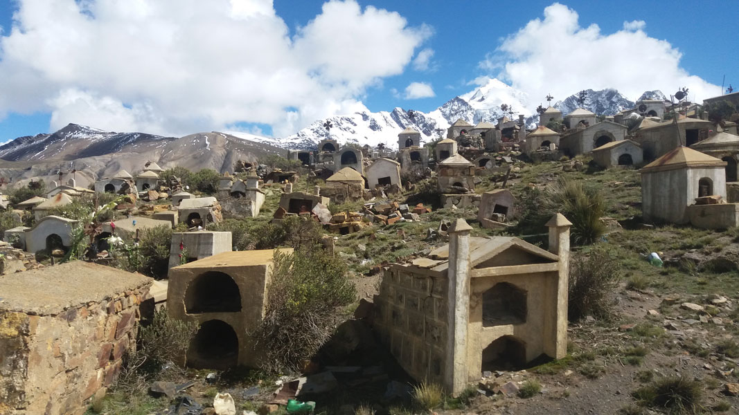 Lucio Huayhua Expeditions - Cementerio Potosi