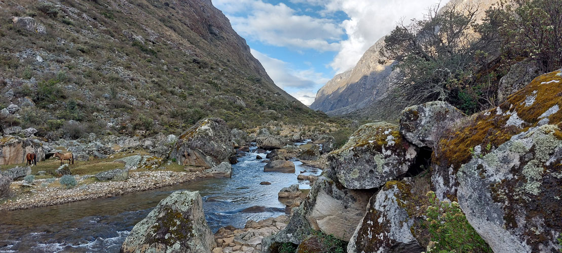 Lucio Huayhua Expeditions - Valle Santa Cruz