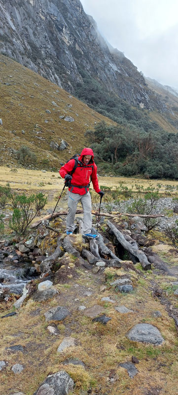 Lucio Huayhua Expeditions - Llegando al campo base