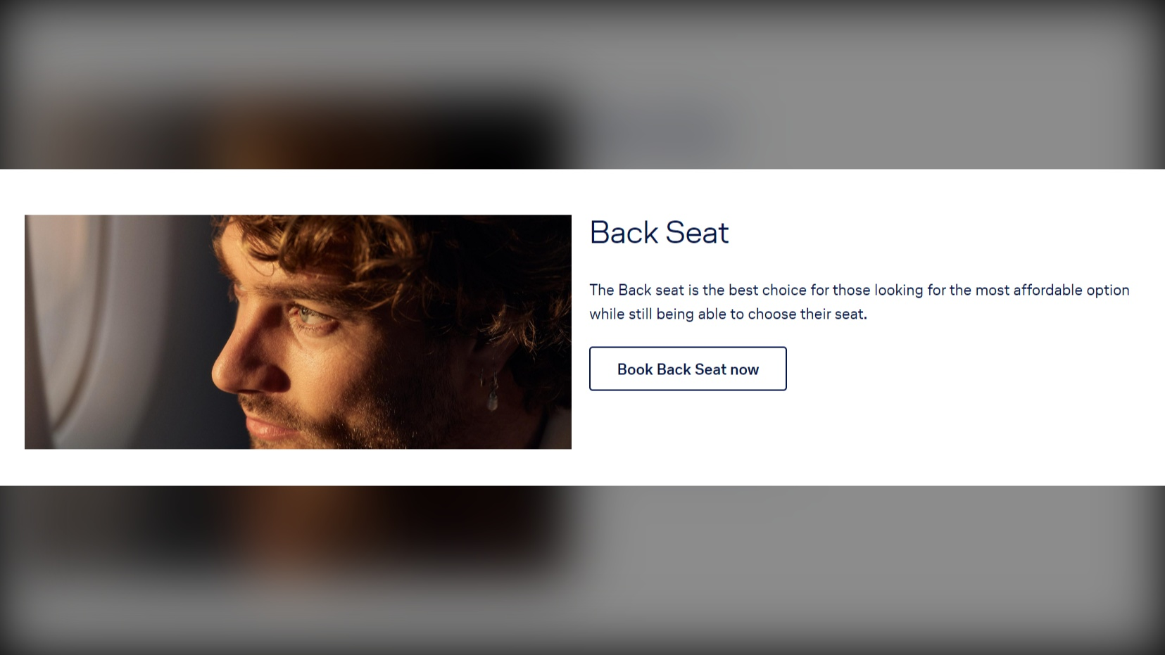 Lufthansa wirbt mit dem Slogan: „Der Platz in den letzten Reihen im Flugzeug ist die beste Wahl für alle, die nach der günstigsten Option suchen und dennoch ihren Sitzplatz selbst auswählen möchten.“