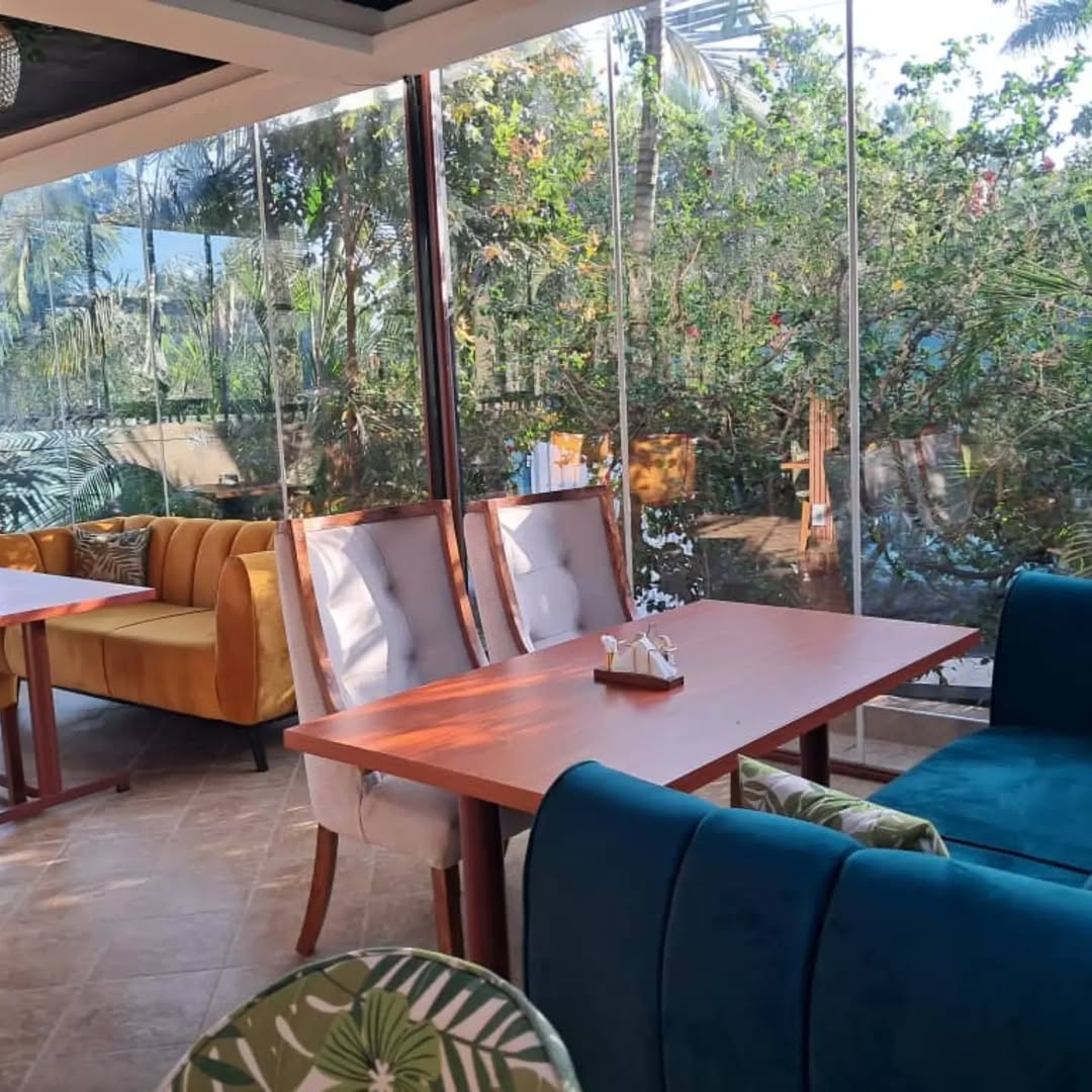 Mucyo Lounge & Restaurant