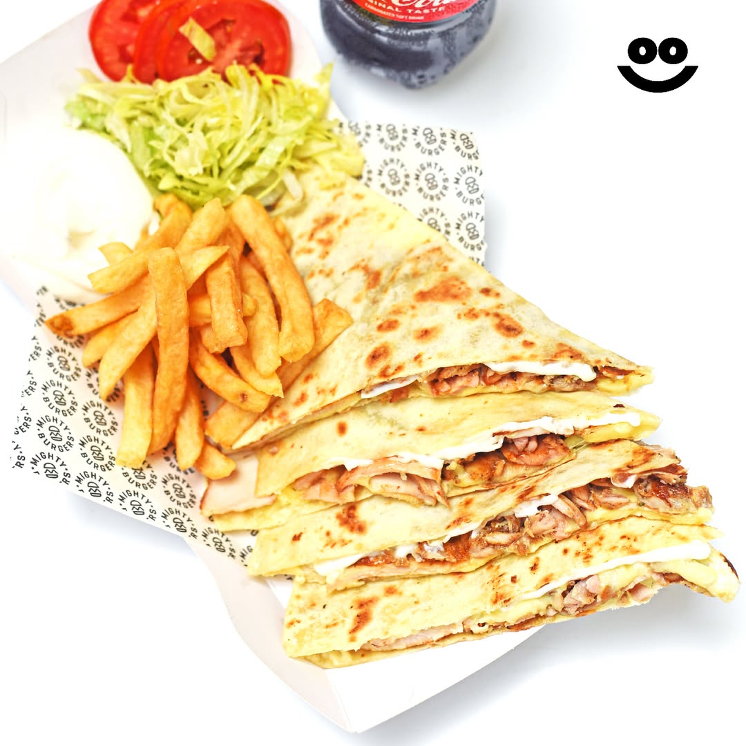 "Wrap it up, it's Shawarma time! 🌯😋 #TheFoodHub 