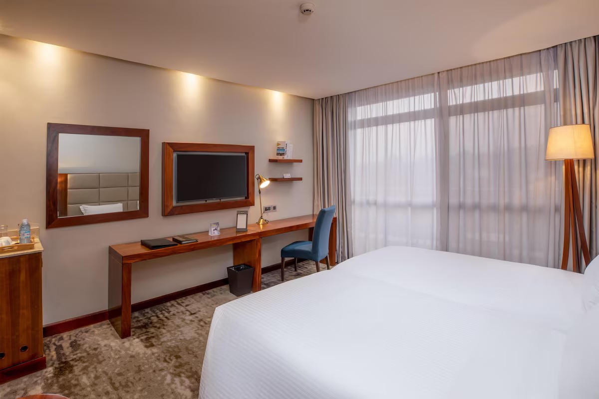 Superior Room, 1 King Bed, Balcony image 3