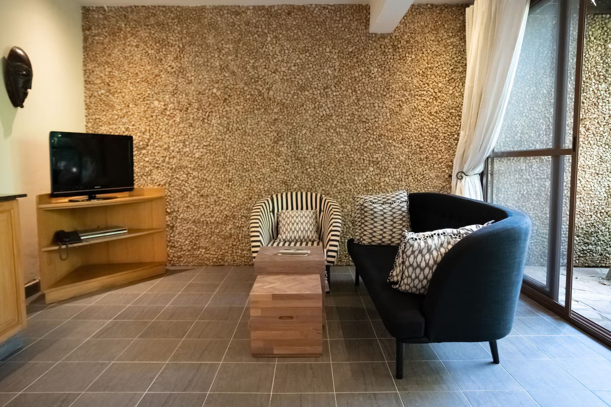 Executive Suite image 5