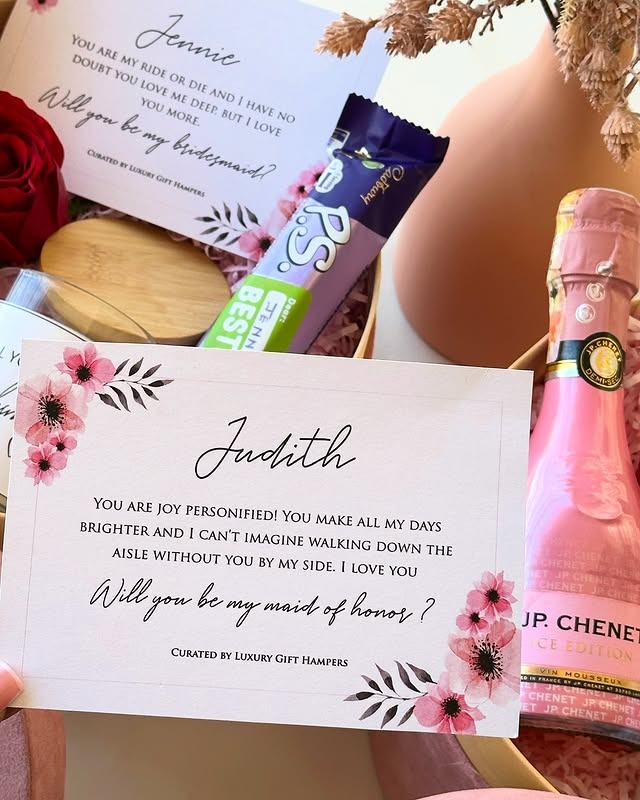 Bridesmaids Gift boxes image 4