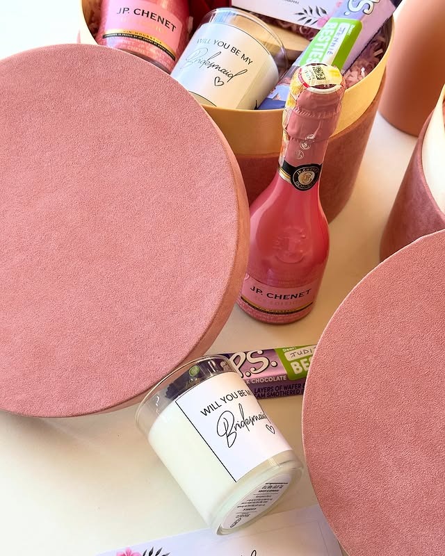 Bridesmaids Gift boxes image 3