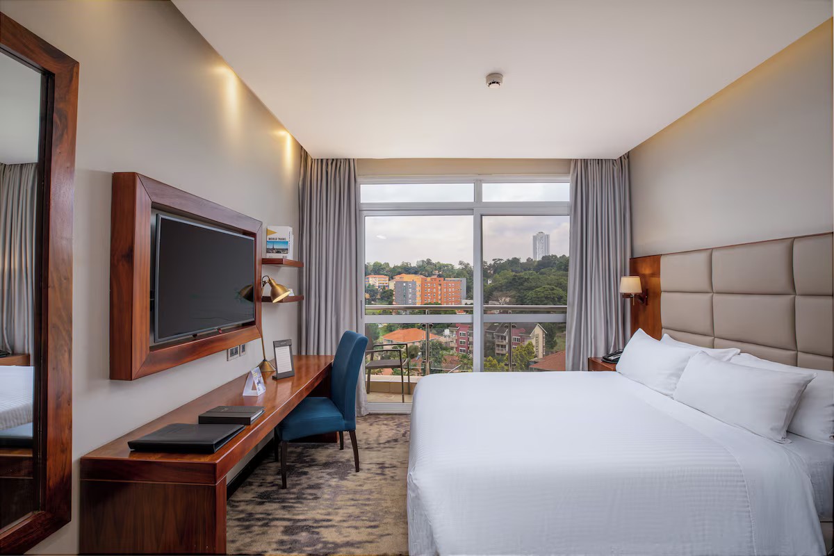 Deluxe Room, 1 Queen Bed, Balcony image 5