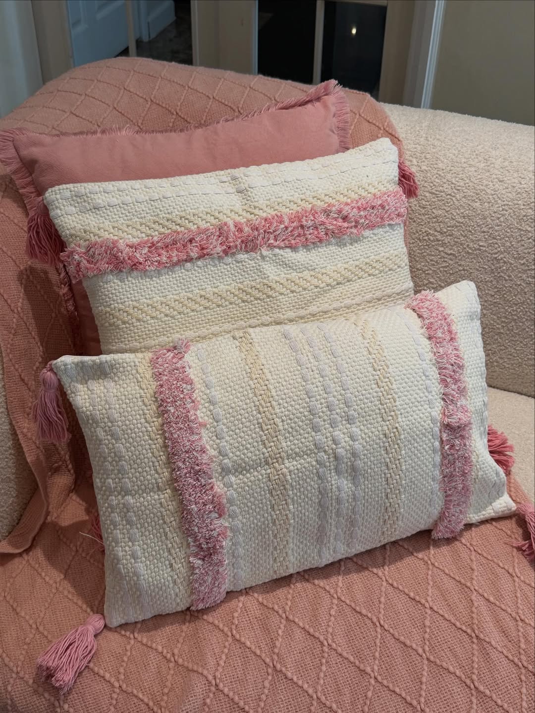 Our assortment of cushions are still available. Dm