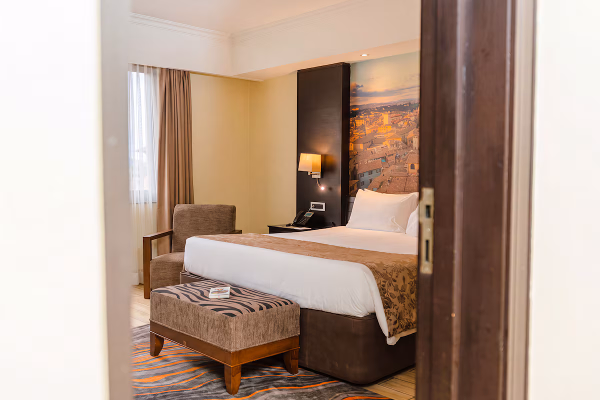 Two Bedroom Suite image 10