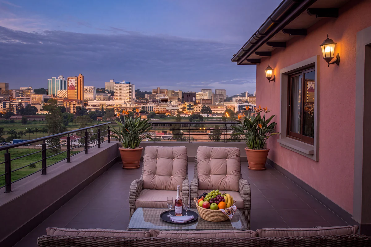 Three Bedroom Penthouse image 8
