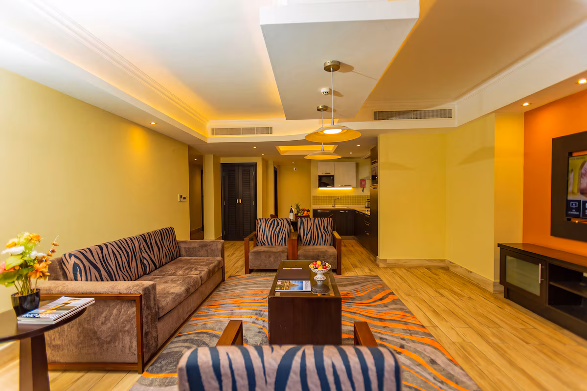 Two Bedroom Suite image 11