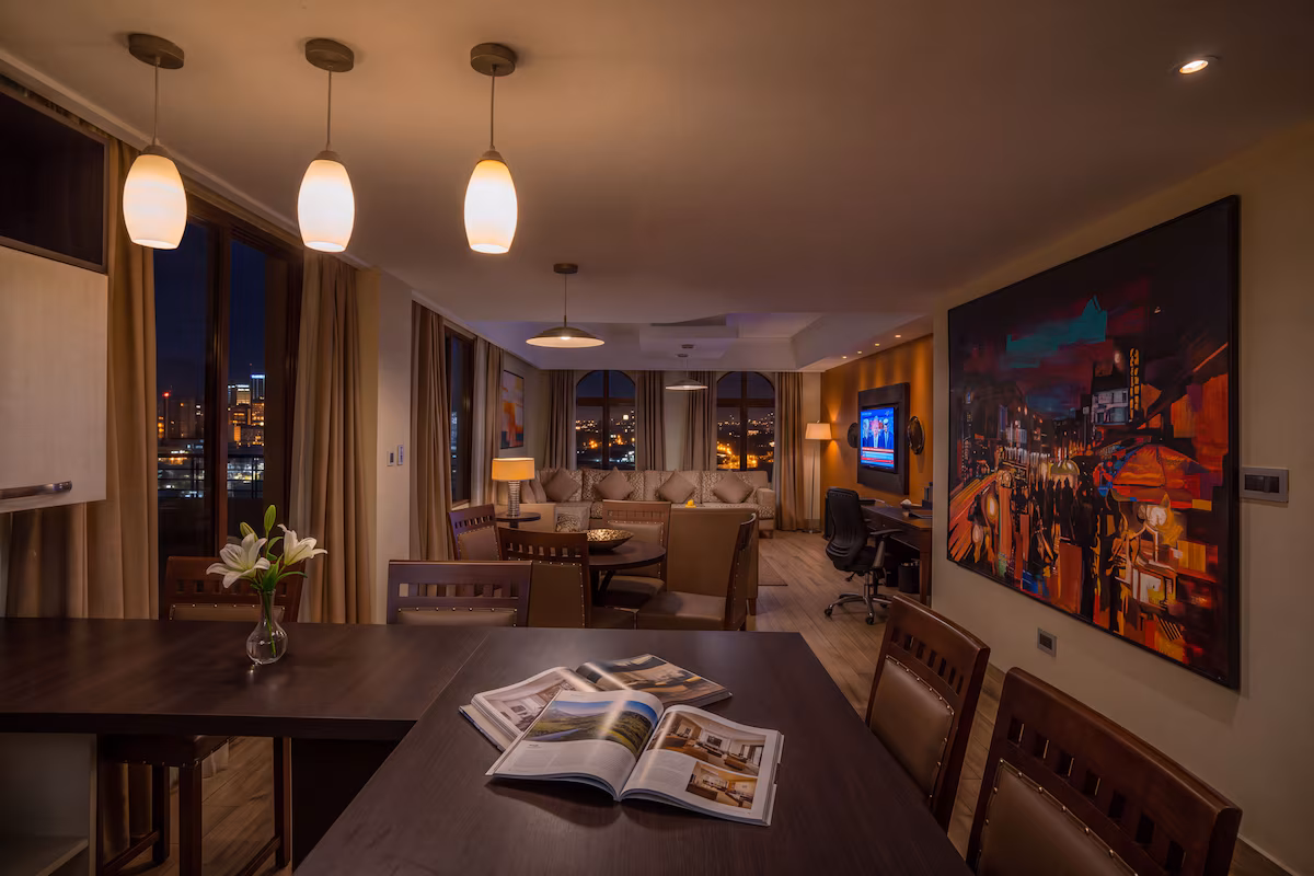 Three Bedroom Penthouse image 7
