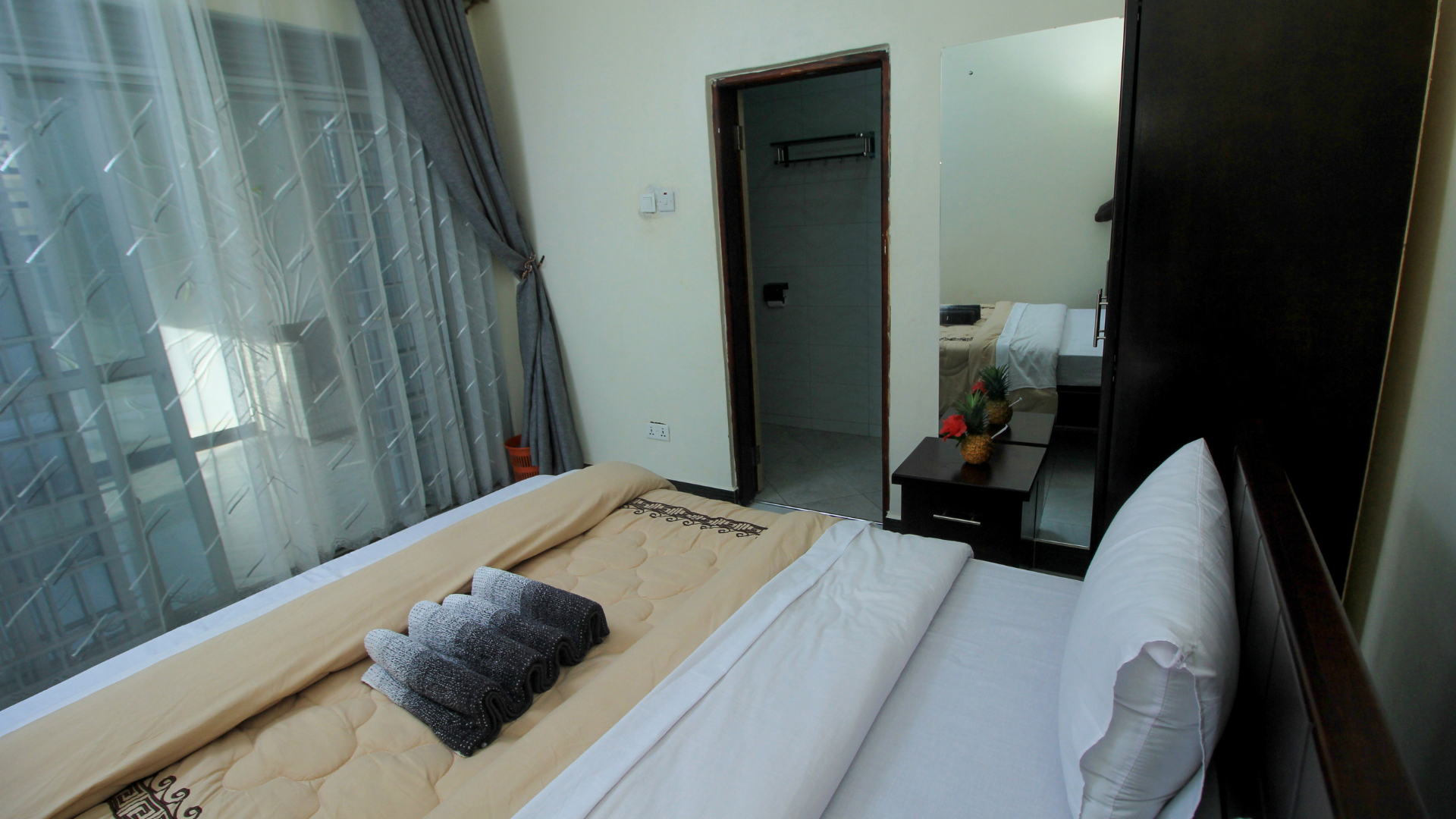 Deluxe Room image 1