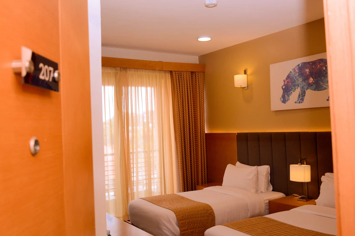 Classic Twin Room, Balcony image 7