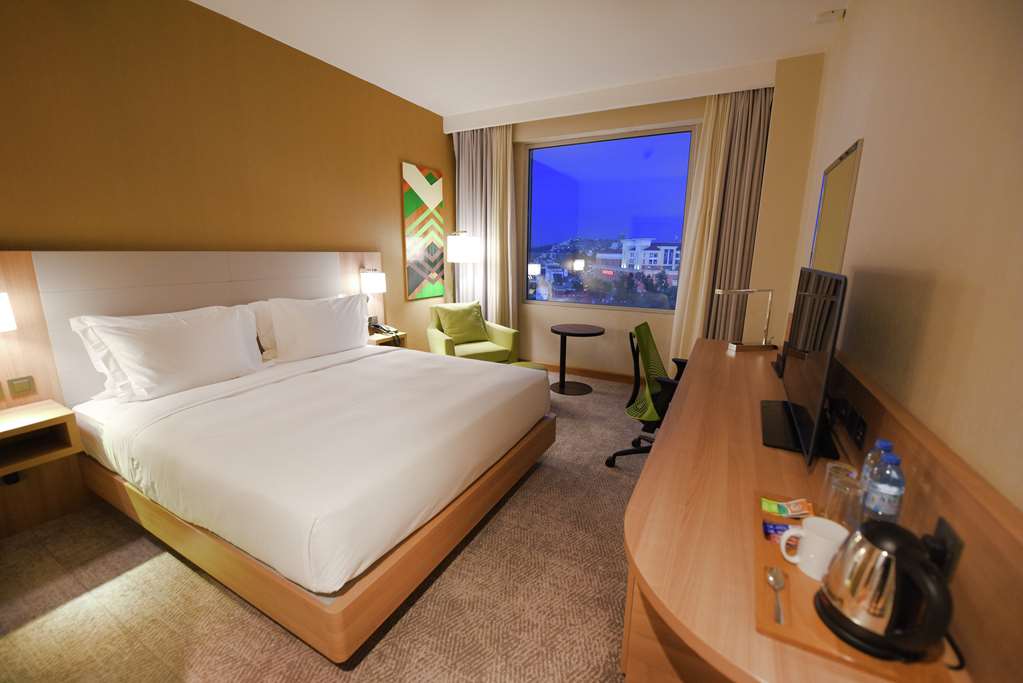 King Room image 2