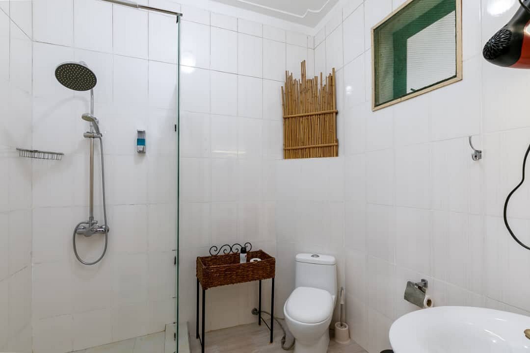 Bathroom upper floor pool view