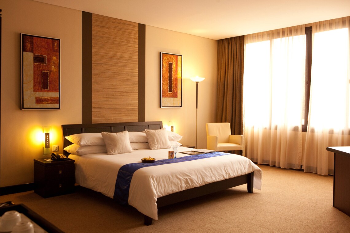 Guest Room, Garden View, Balcony, 1 Queen image 1