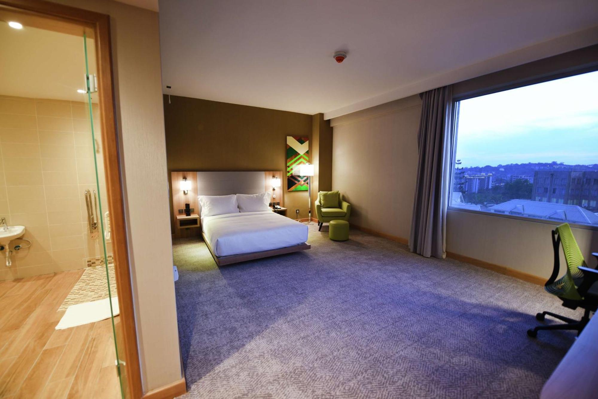 Queen Room