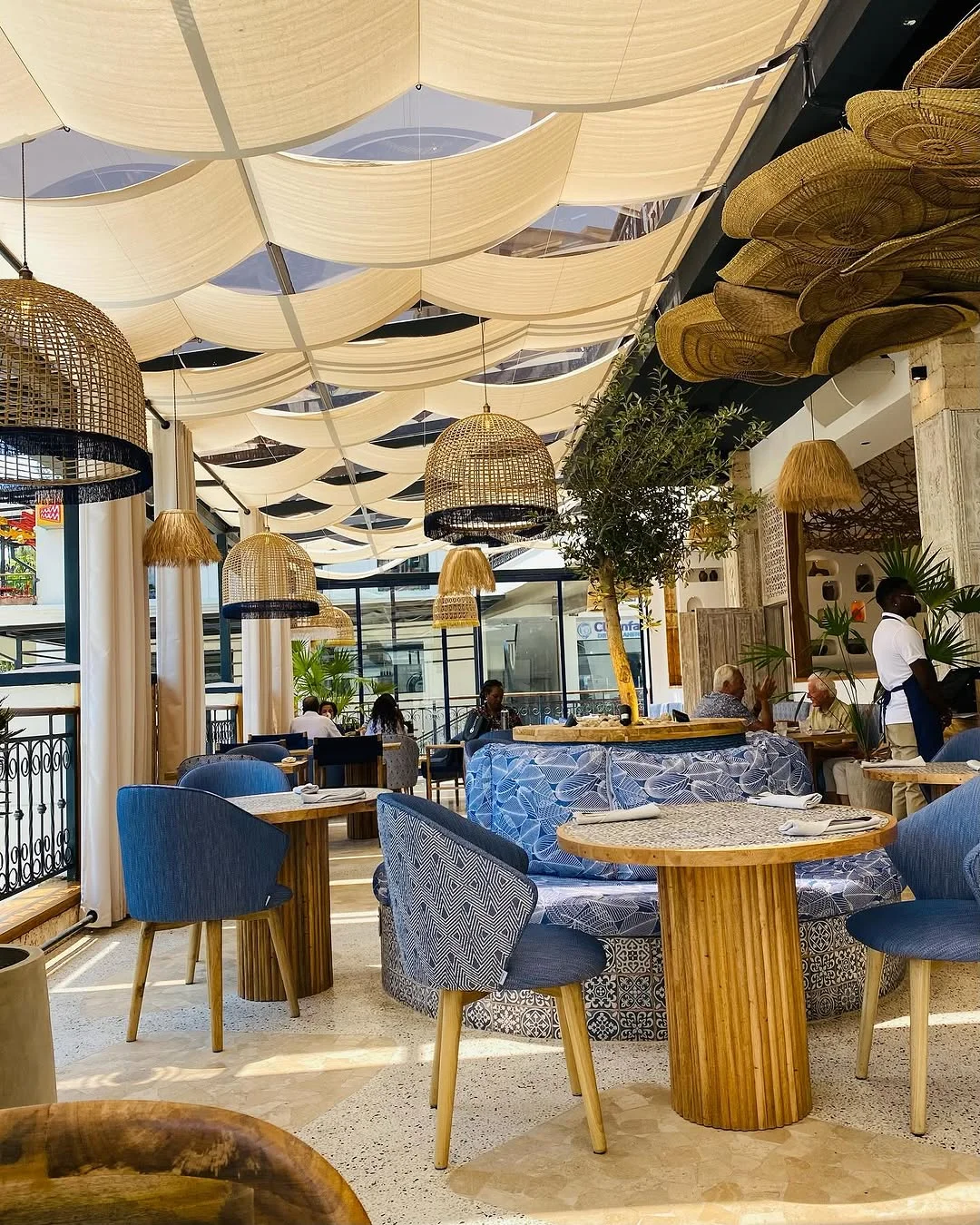 Mythos Taverna