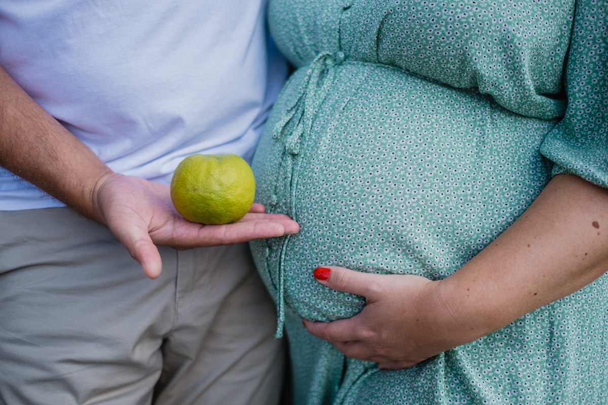 Gentle pregnancy wellbeing image for week 17 body comfort shifts