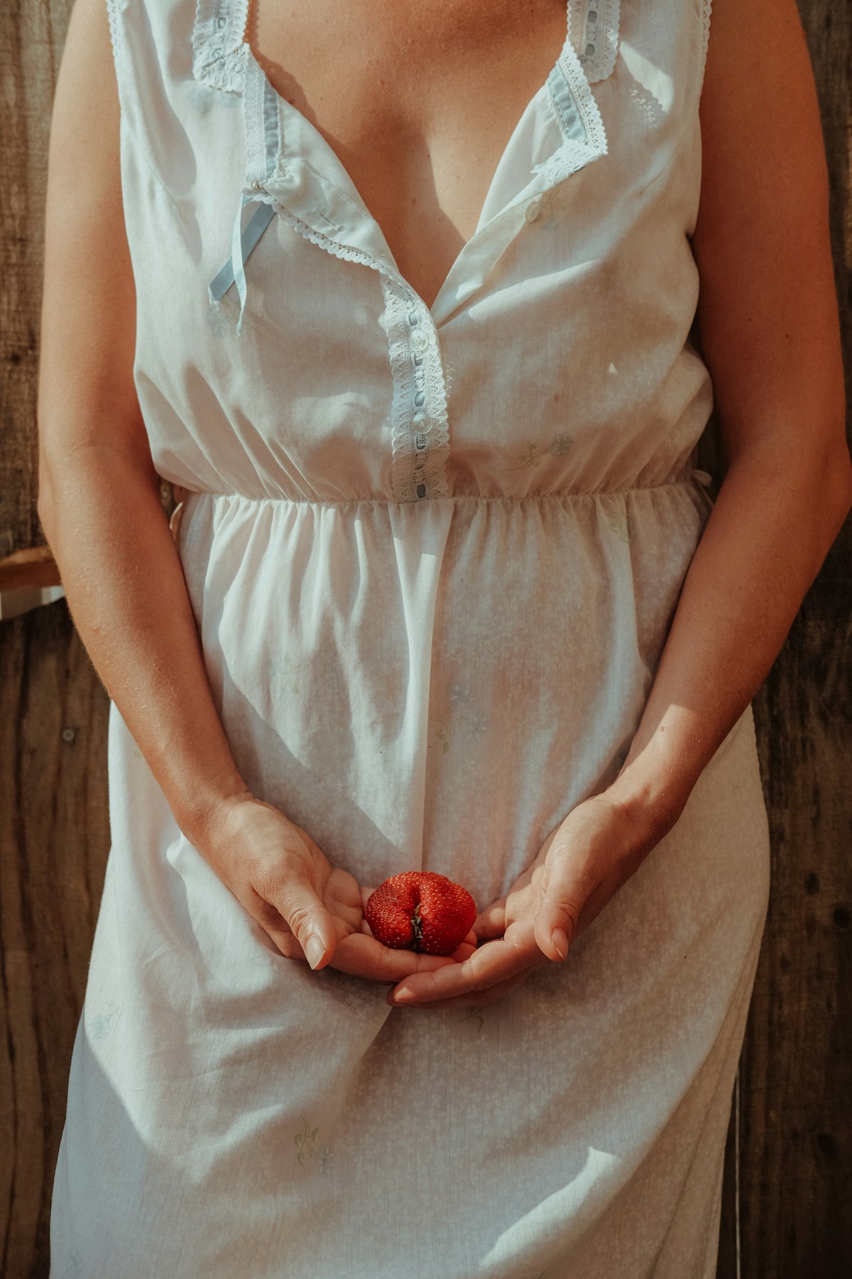 Pregnancy nutrition image for week 18 anatomy scan window opens