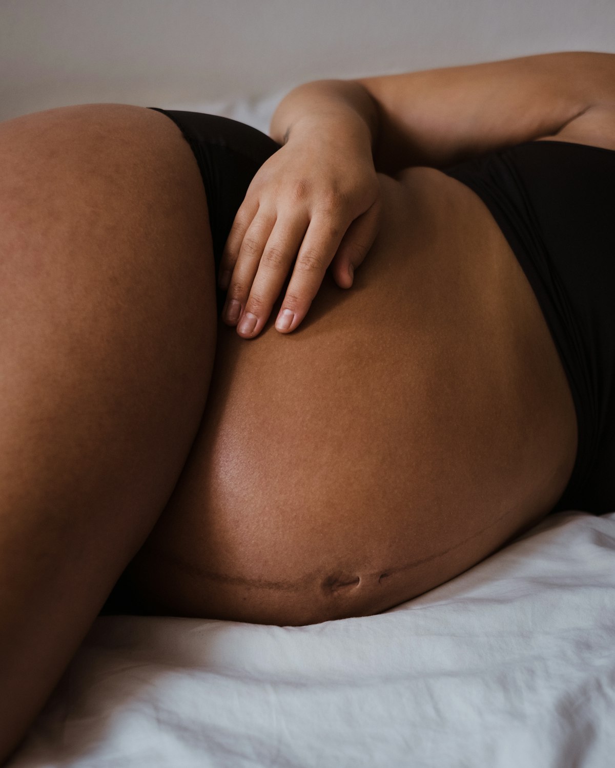 Gentle pregnancy wellbeing image for week 3 fertilization and travel