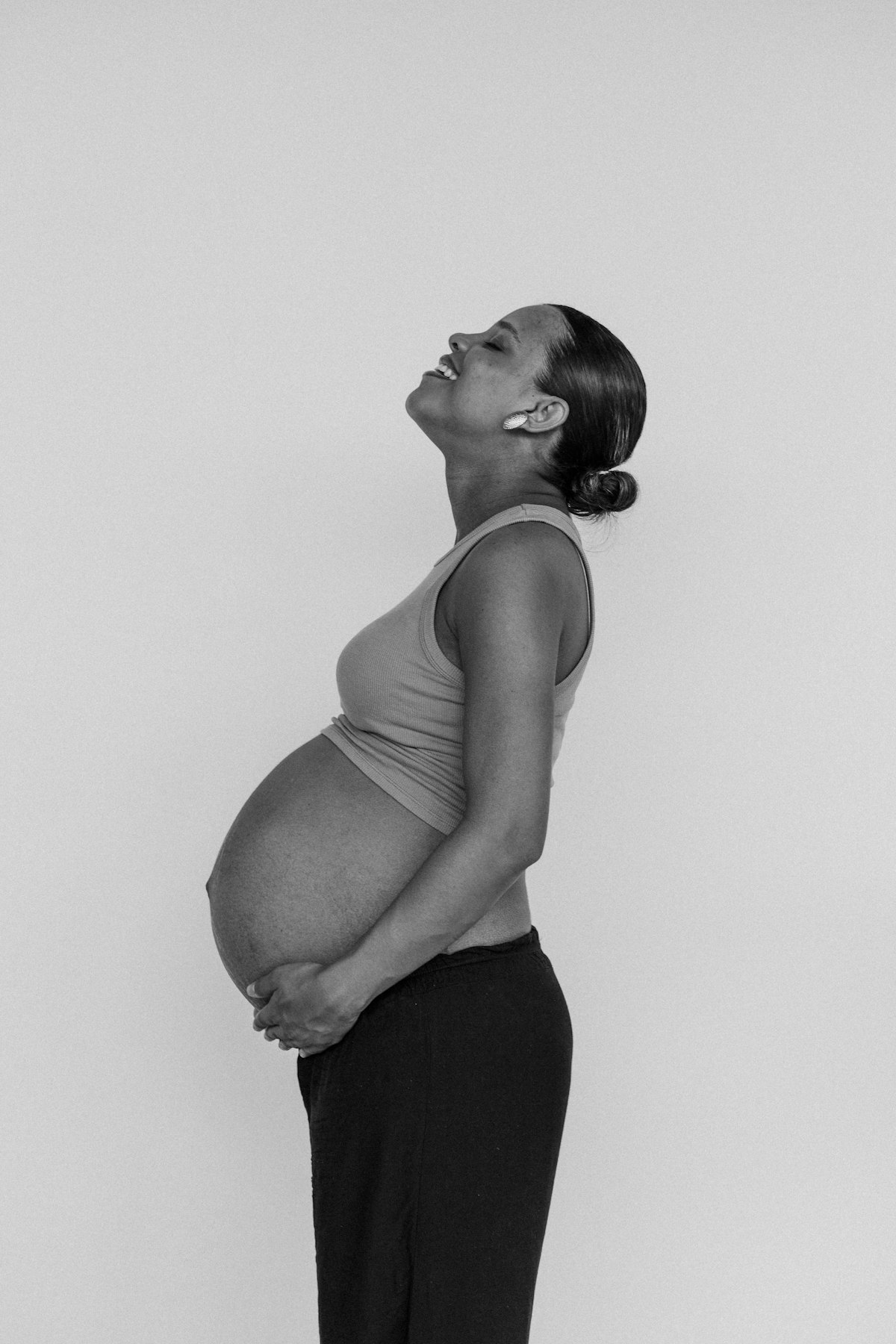 Pregnancy planning image for week 32 fat and position