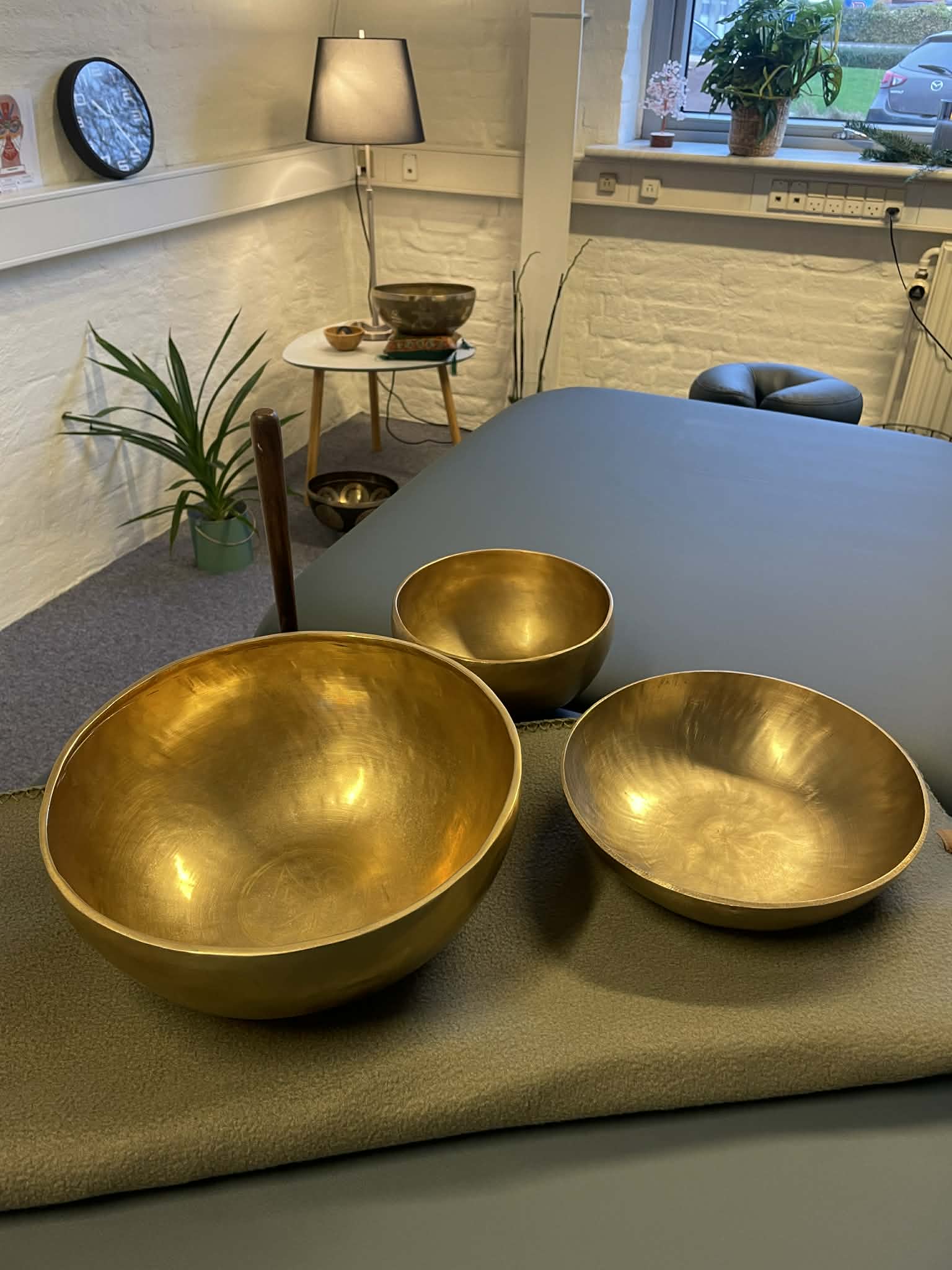 a man standing in front of a group of people