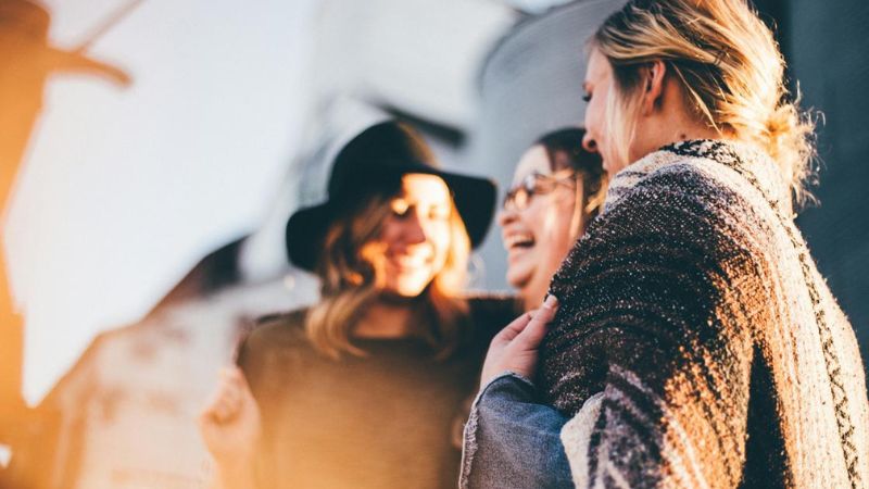 Videoundervisning og muligheden for clairvoyant coaching undervejs adskiller dette forløb fra typiske selvstudier. Du bliver både fagligt og personligt støttet i en ramme, der tager udgangspunkt i, at mennesker udvikler sig forskelligt.