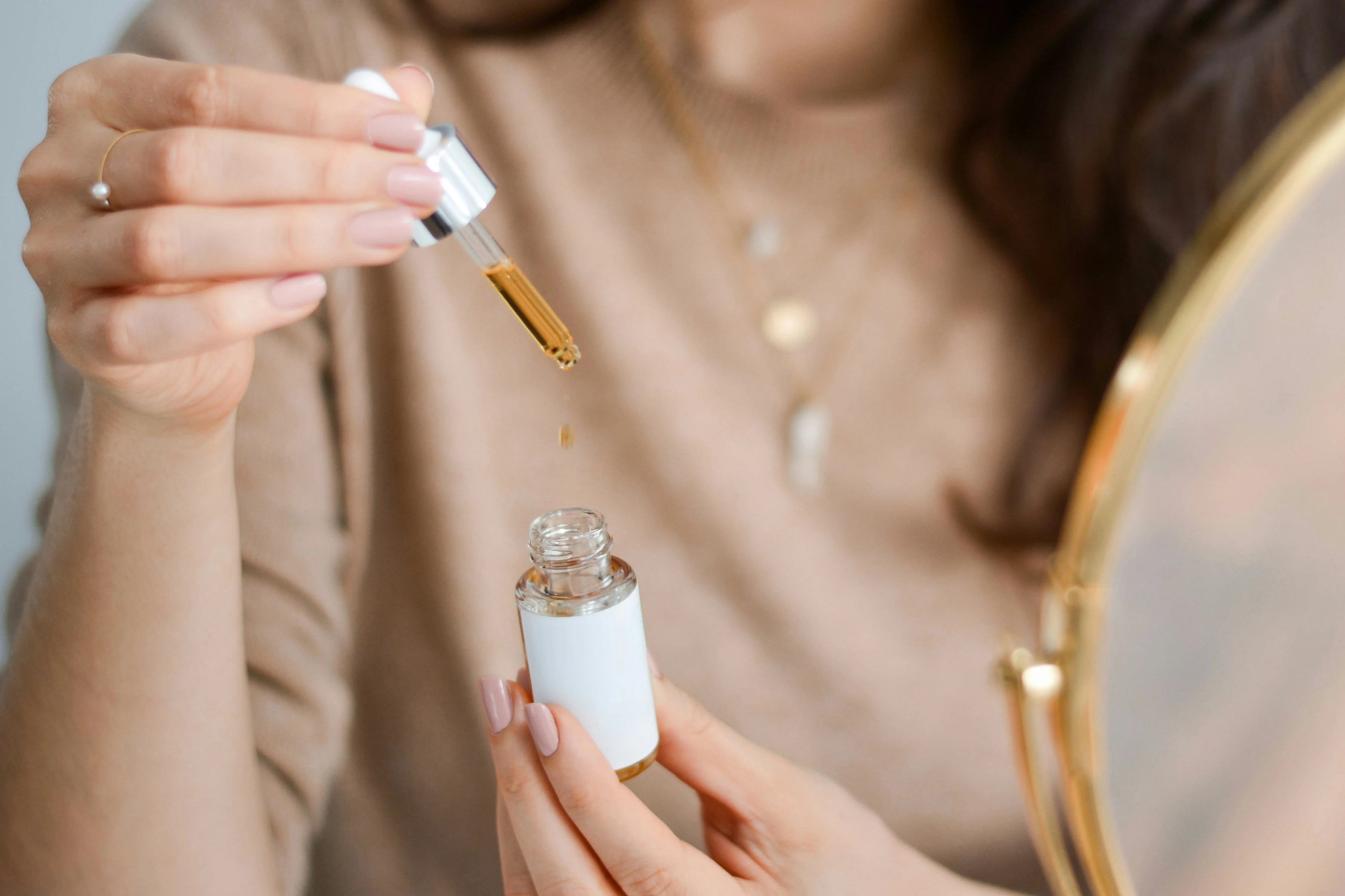 AI Skincare 101: How Artificial Intelligence Is Personalizing Your Beauty Routine