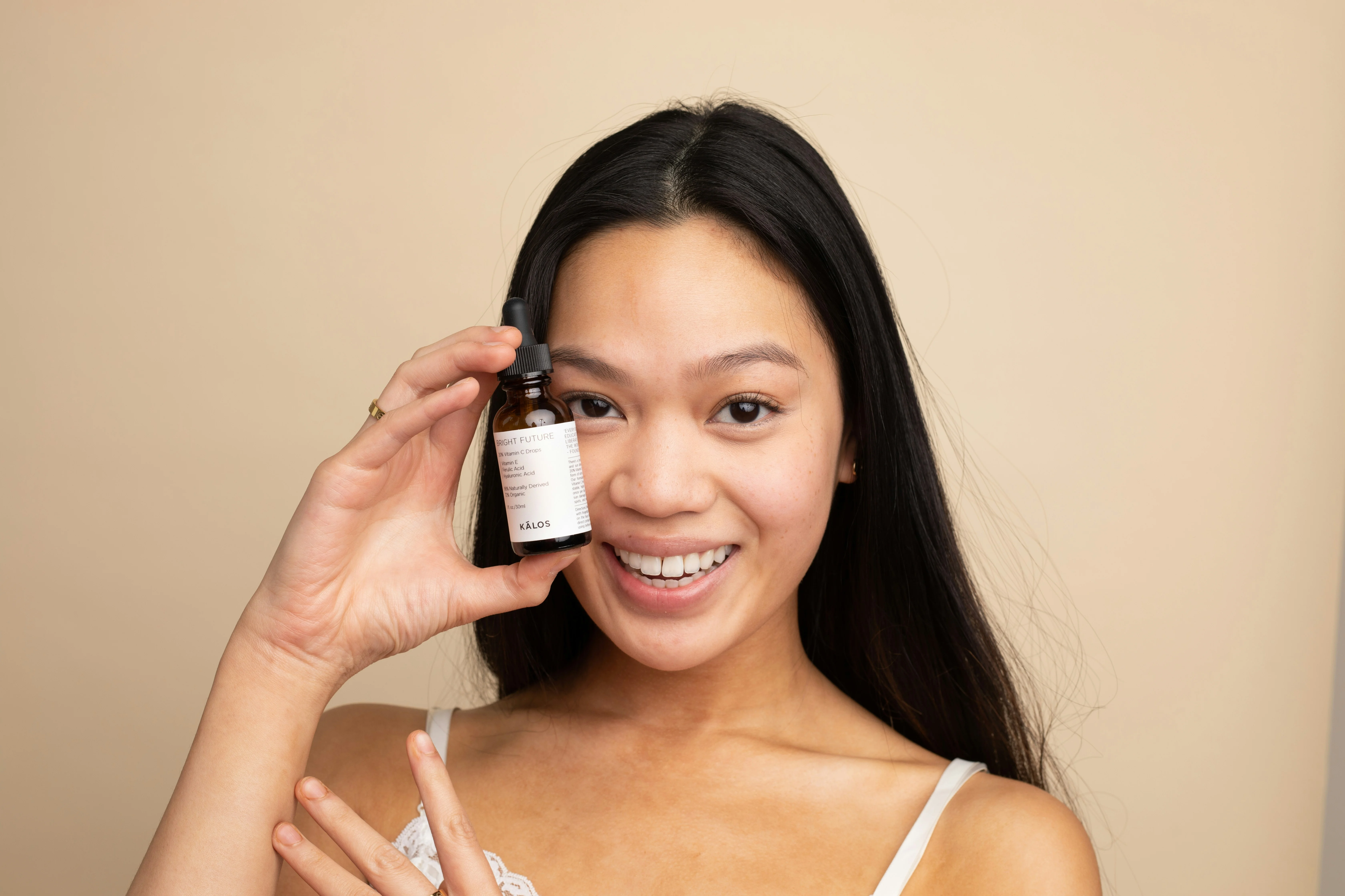 Seasonal Skincare Routine Guide: How to Adapt for Winter, Summer, and Humidity