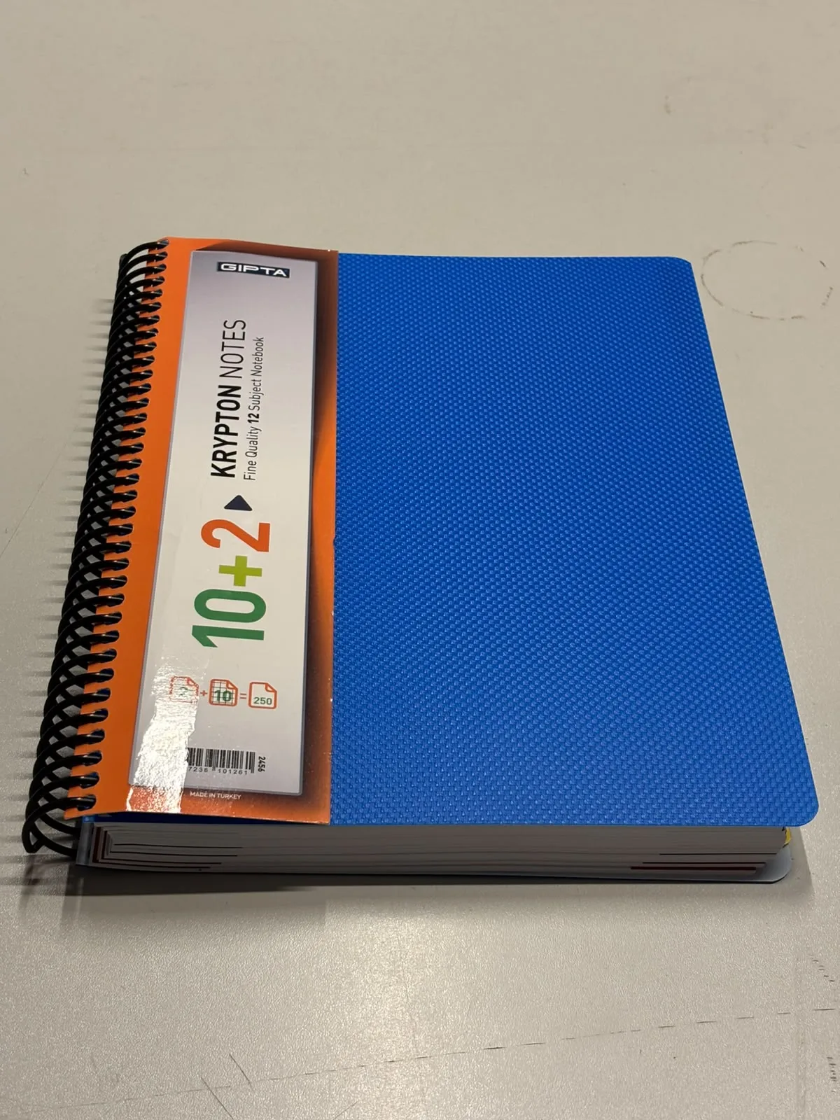 Gıpta Krypton Notes Spiralli Seperatörlü A4 250 Sayfa 10 Kareli + 2 Çizgili Defter