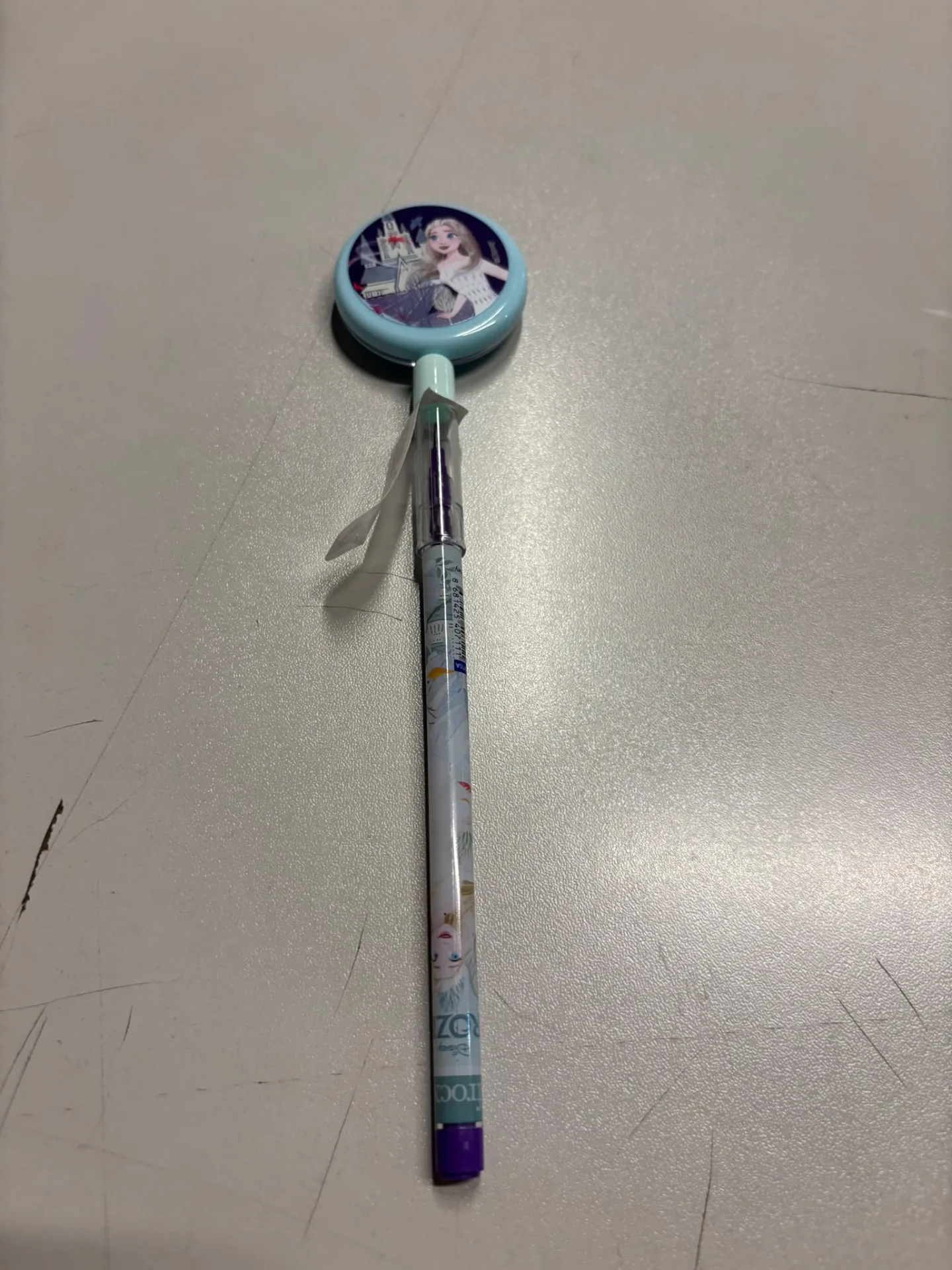 FROZEN LABİRENT BAŞLIKLI YUMURTLAYAN KALEM