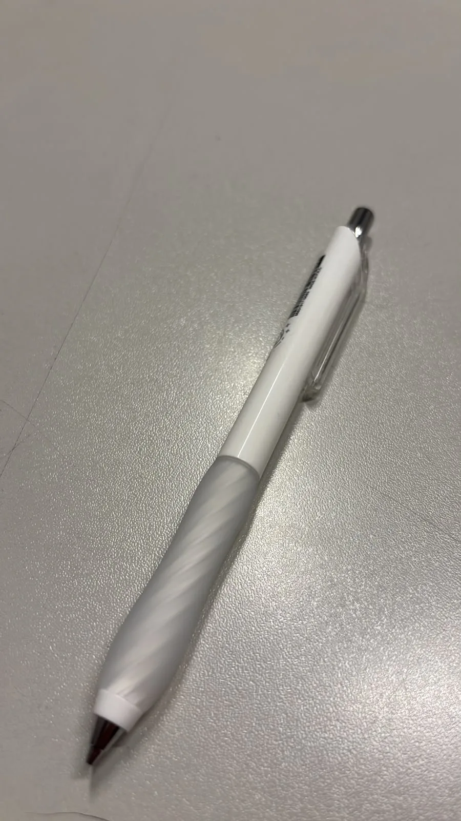 PENMARK SİLİKONLU VERSATİL KALEM 0.7MM BEYAZ