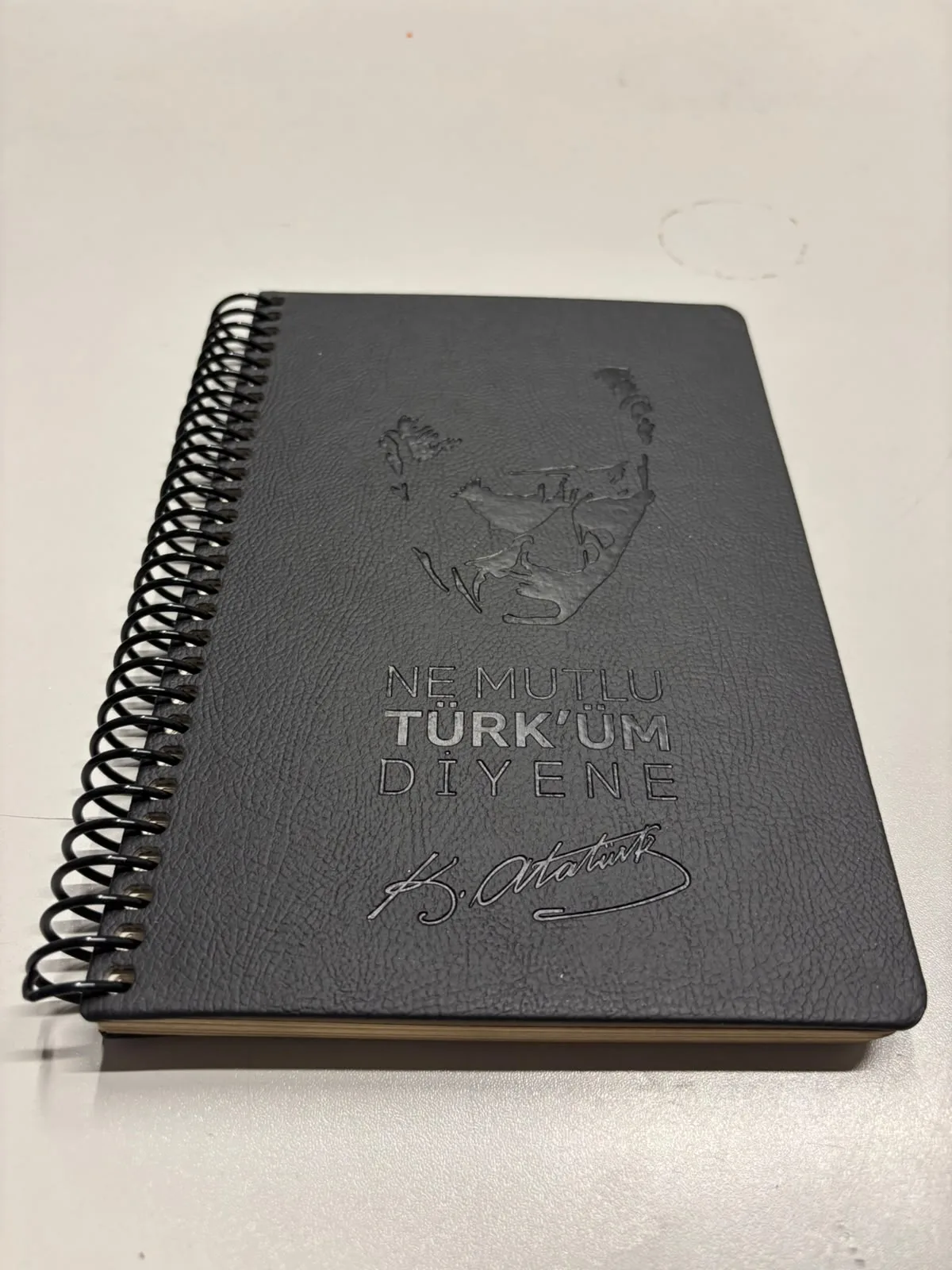ATATÜRK SPİRALLİ SERT KAPAK DEFTER 17X24 120 YAPRAK ÇİZGİLİ