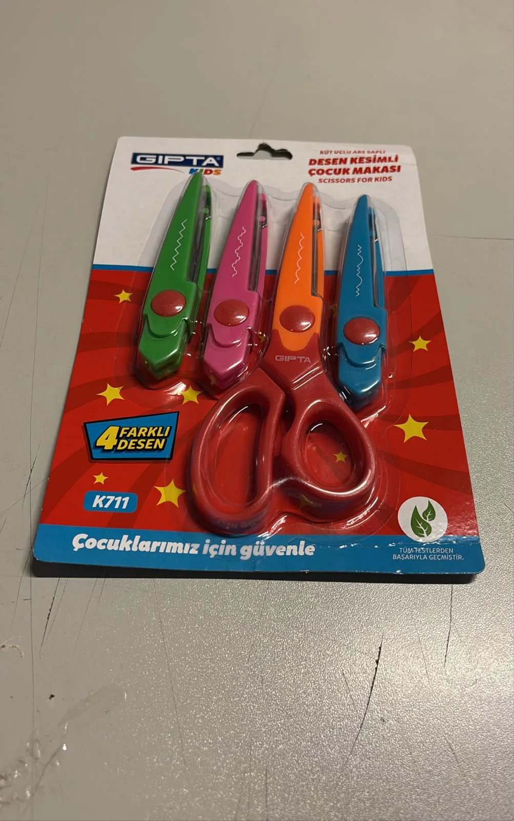 GIPTA ÇOCUK MAKASI ŞEKİLLİ KESİM BLİSTERDE 4LÜ