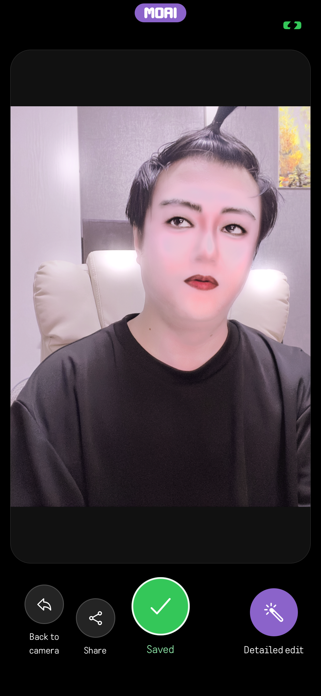저장 후의 앨범 사진 결과 화면으로, Save 버튼이 녹색 Saved 체크 표시로 바뀌었고 옆에 Back to camera, Share, Detailed edit 버튼이 있습니다.