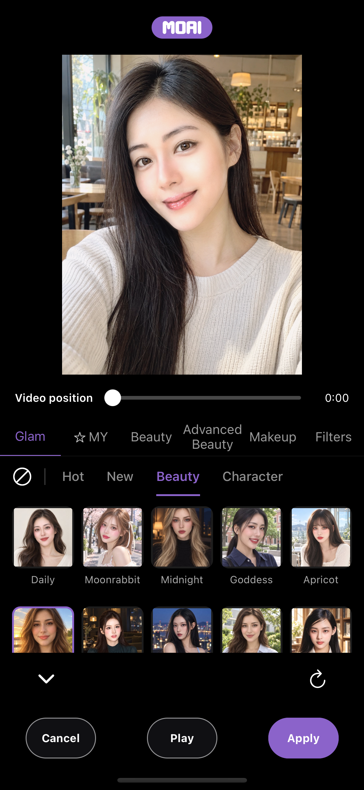 Editor krásy pro video na kartě Glam s posuvníkem Video position, 20 vzhledy v kategorii Beauty s vybraným Sunset a tlačítky Cancel, Play a Apply.
