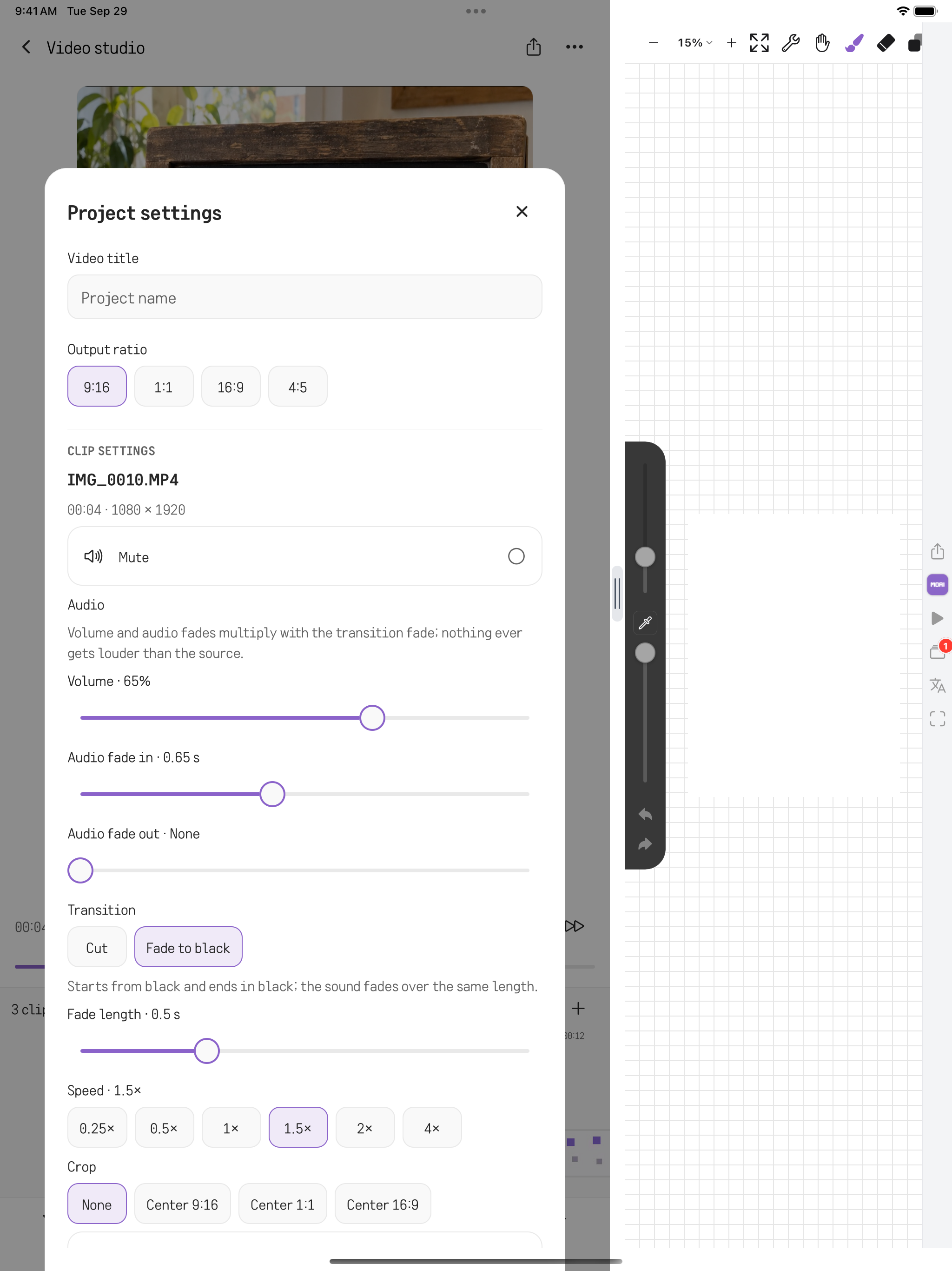iPad의 Project settings: 출력 비율, 음소거, 볼륨, 오디오 페이드 인·아웃, 페이드 길이가 있는 전환, 속도, 자르기, 내보내기, 선택한 클립의 복제와 삭제. 샘플 콘텐츠 표시.