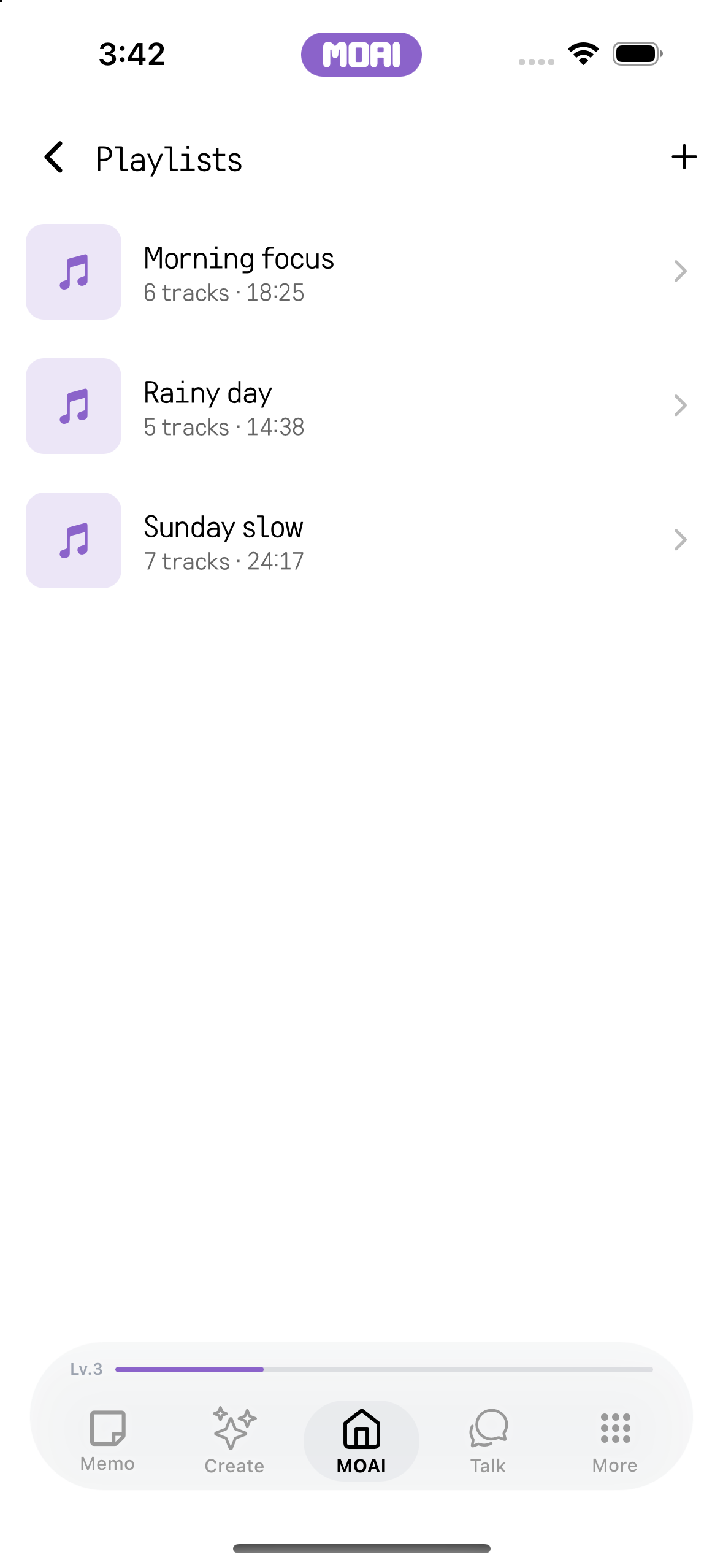 트랙 수와 재생 시간이 있는 재생목록 세 개가 나열된 Playlists 화면. 샘플 콘텐츠입니다.