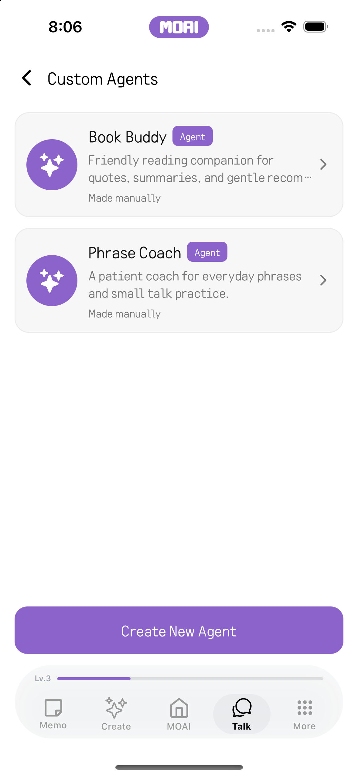 독서용 Book Buddy와 일상 표현용 Phrase Coach, 두 개의 개인 에이전트와 Create New Agent 버튼이 있는 Custom Agents 목록. 샘플 콘텐츠입니다.