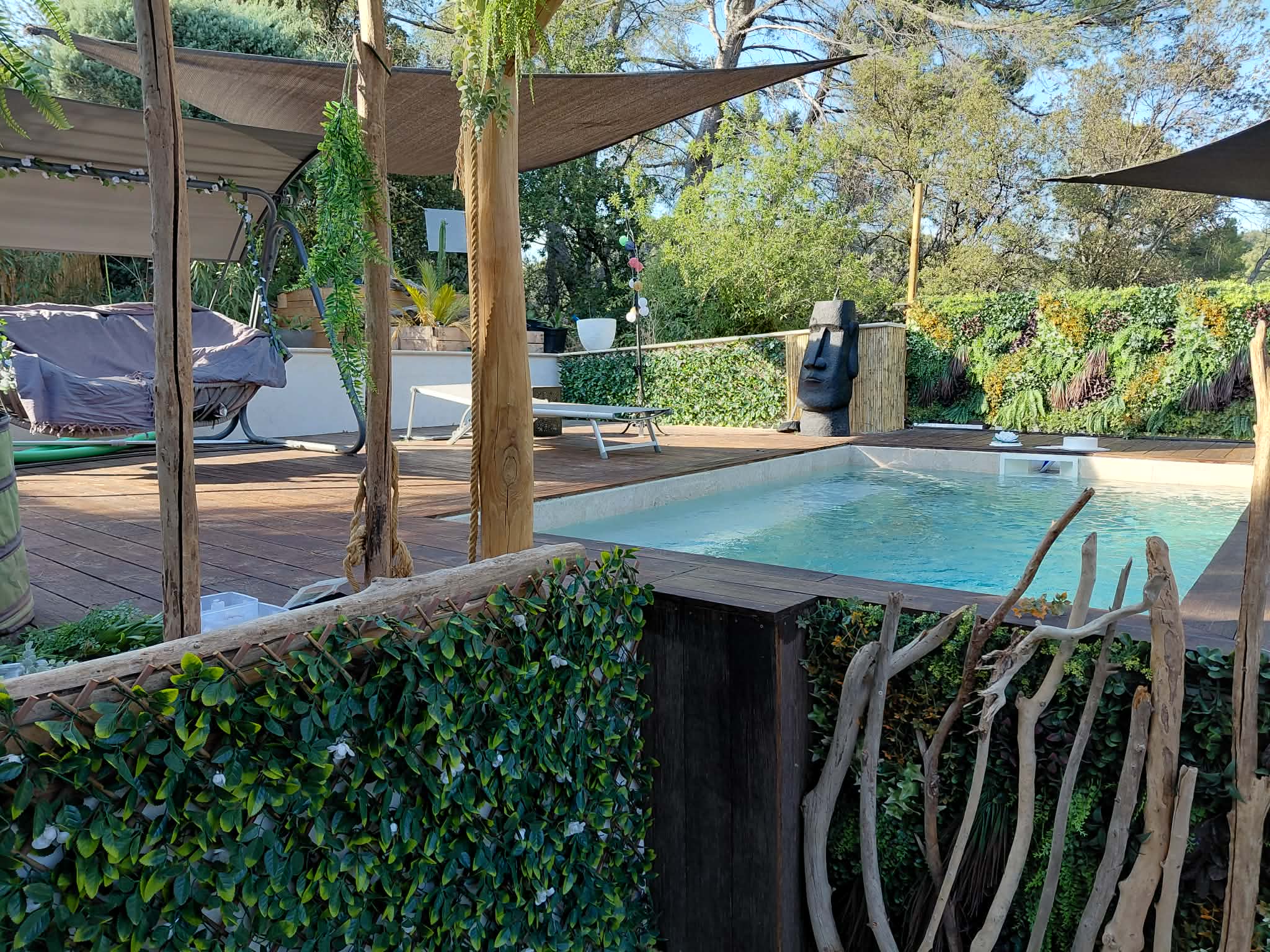 KAZAMIA Cocon d'amour piscine et jacuzzi à La Motte