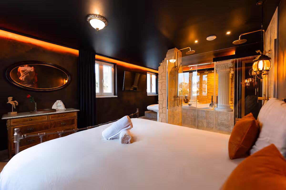 La Suite de Vénus, Love Room Bain à remous Pièce Secrète à Schirrhein