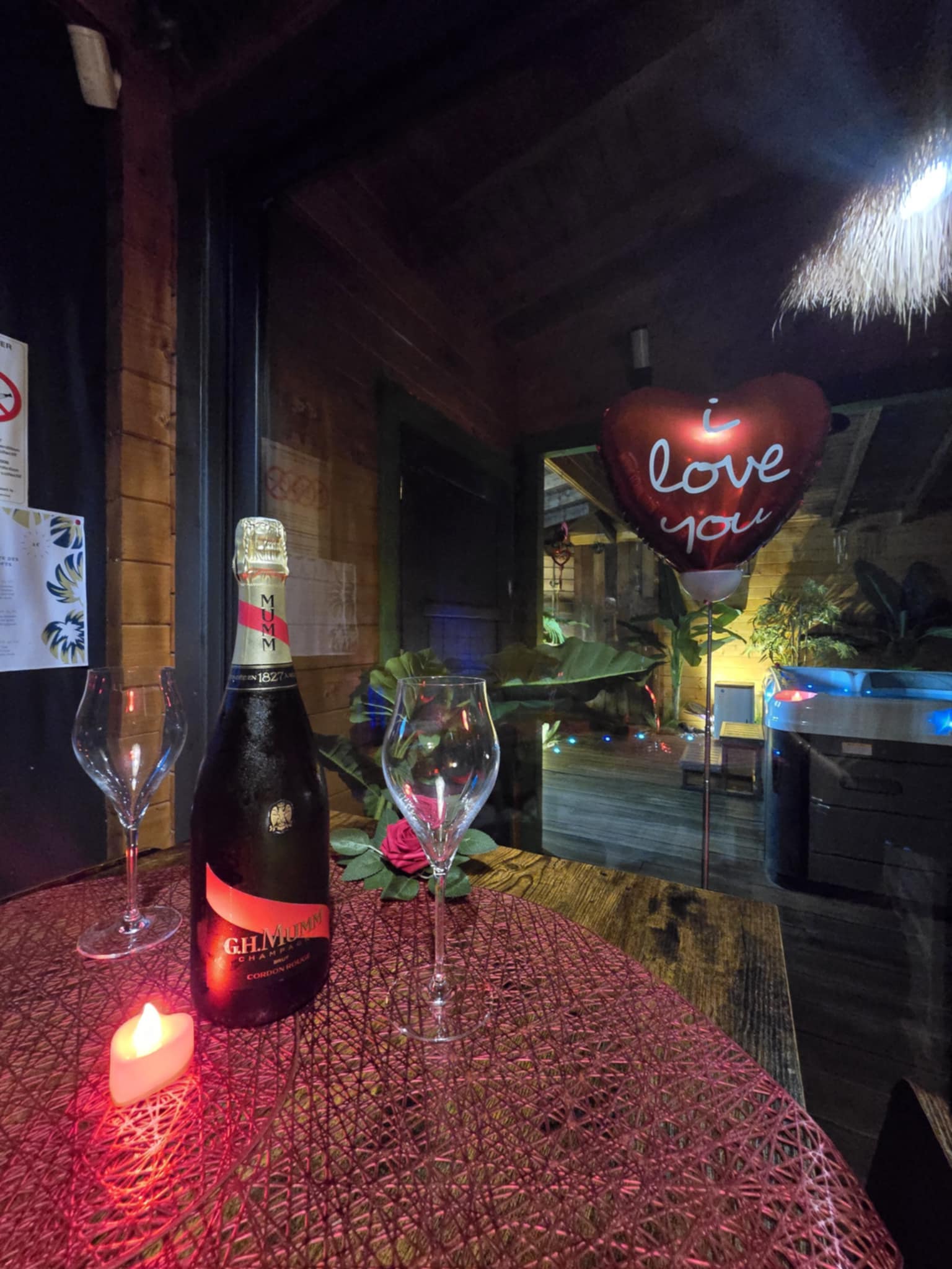 🌴 Chalet Tropical Spa – Une parenthèse tropicale 100% privée près de Lille à Provin