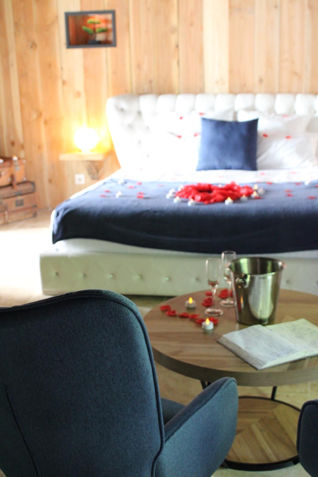 Le Lodge des Charmes à Lèves — Jacuzzi privatif et jardin de 500 m² à Lèves