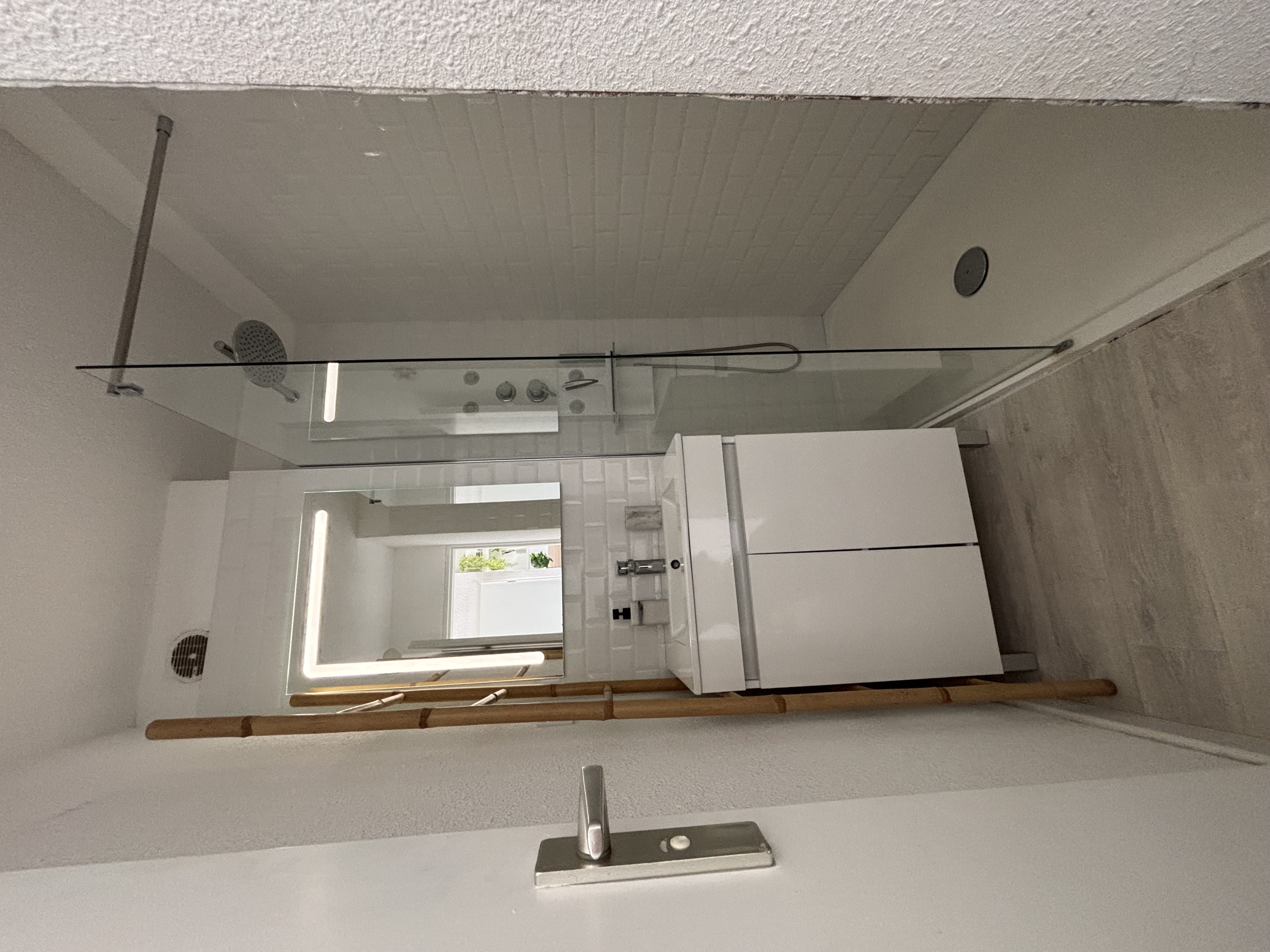 Studio vue sur les étangs au Barcarès — 25 m², terrasse et piscine saisonnière à Le Barcarès