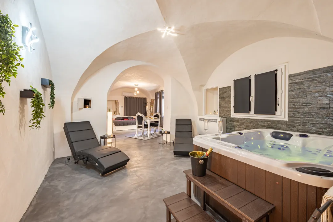 Suite baroque avec spa et sauna privatif à La Calmette