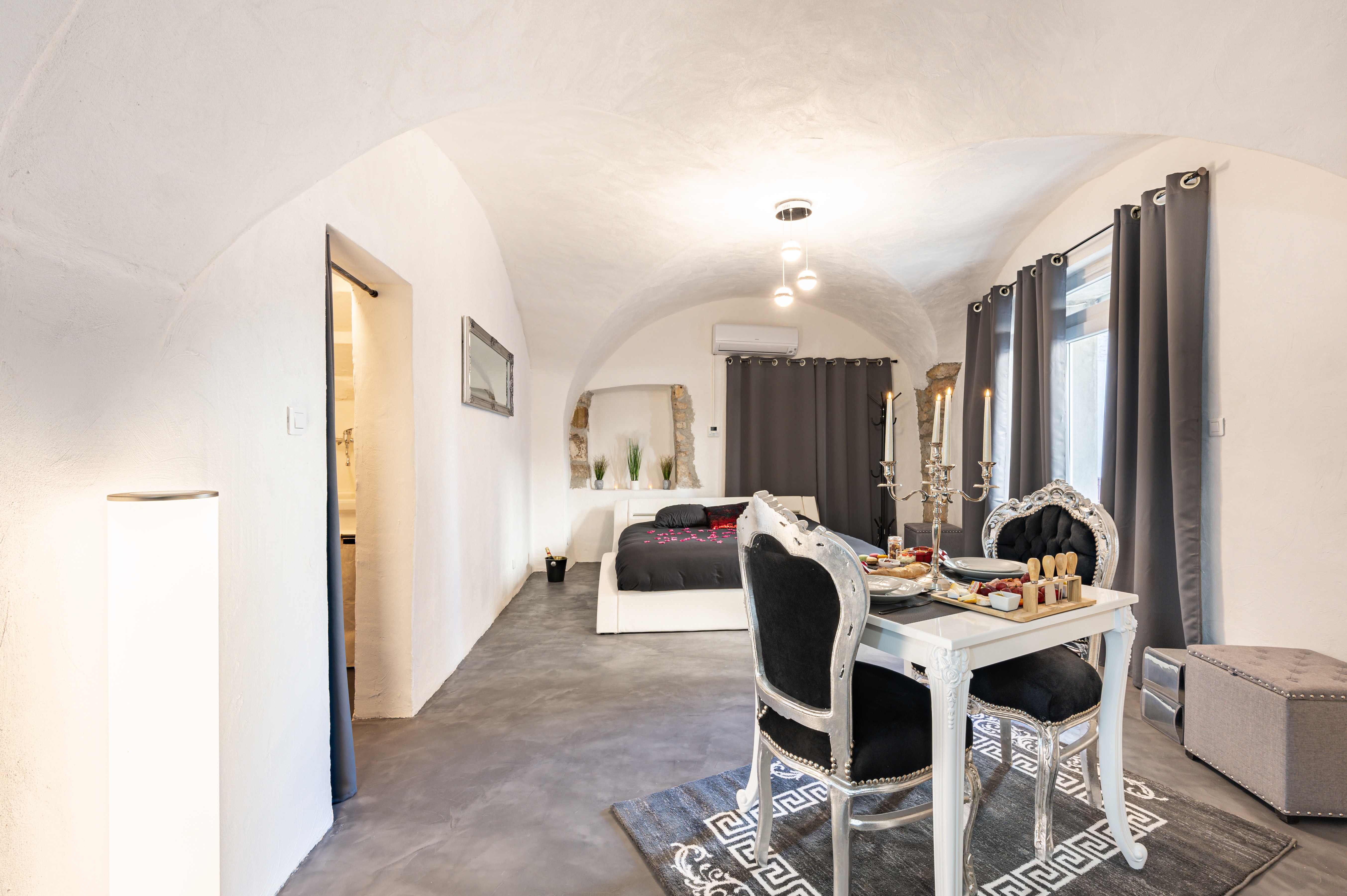 Suite baroque avec spa et sauna privatif à La Calmette