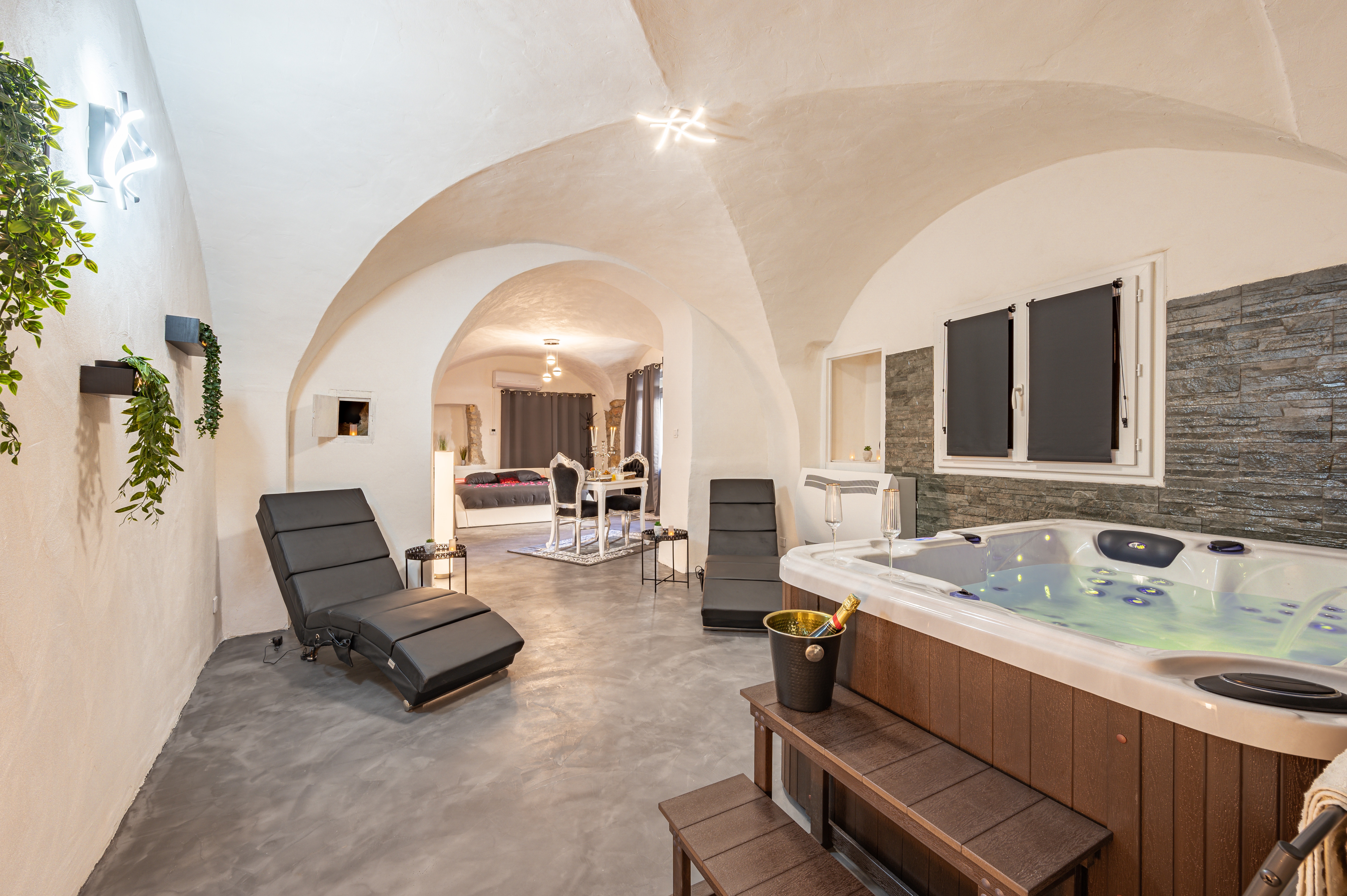 Suite baroque avec spa et sauna privatif à La Calmette